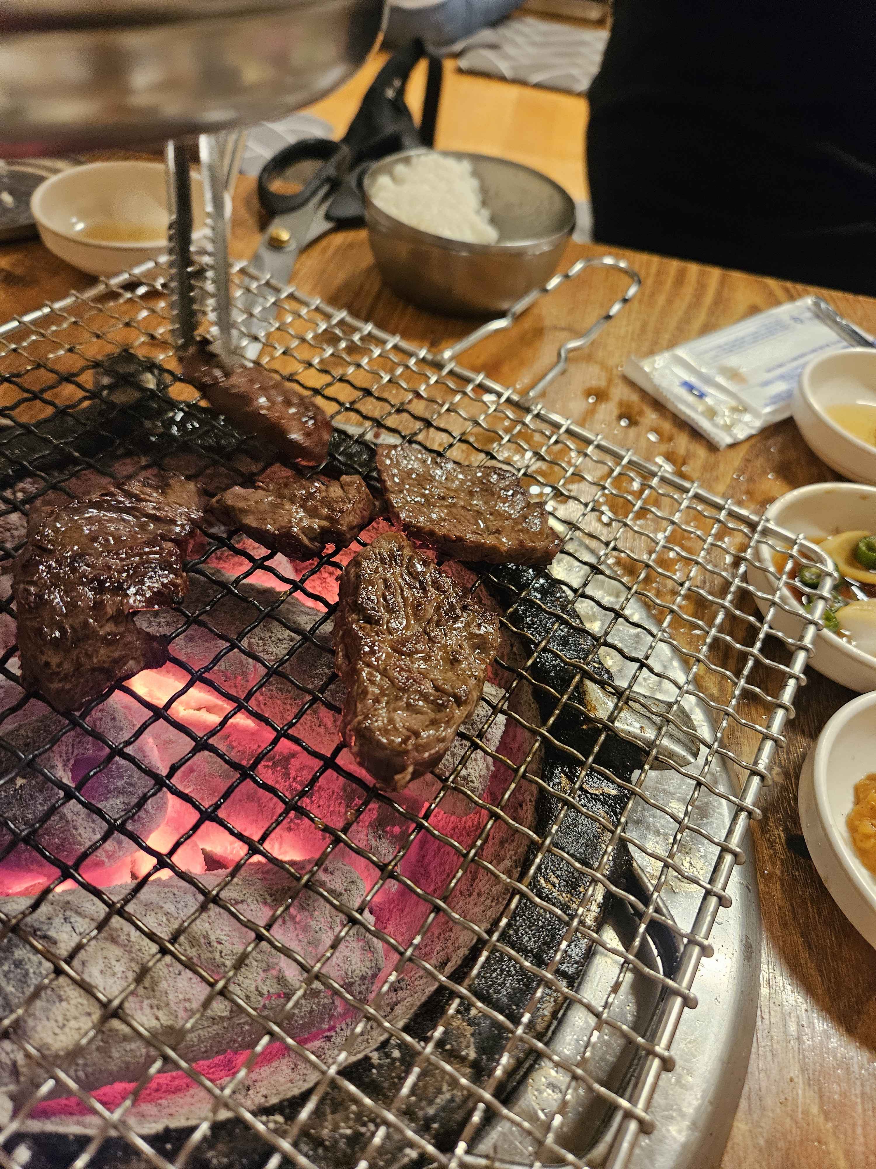 제주 연동 차돌집, 웨이팅 감수할 가치 충분한 도민 최애 노포 소고기 맛집